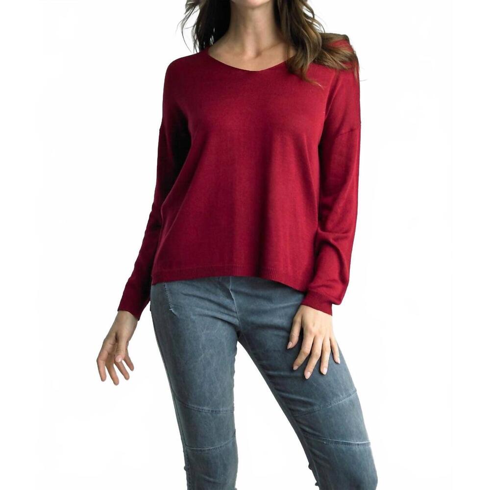 NEW TEMPO PARIS v neck knit sweater in bordeaux